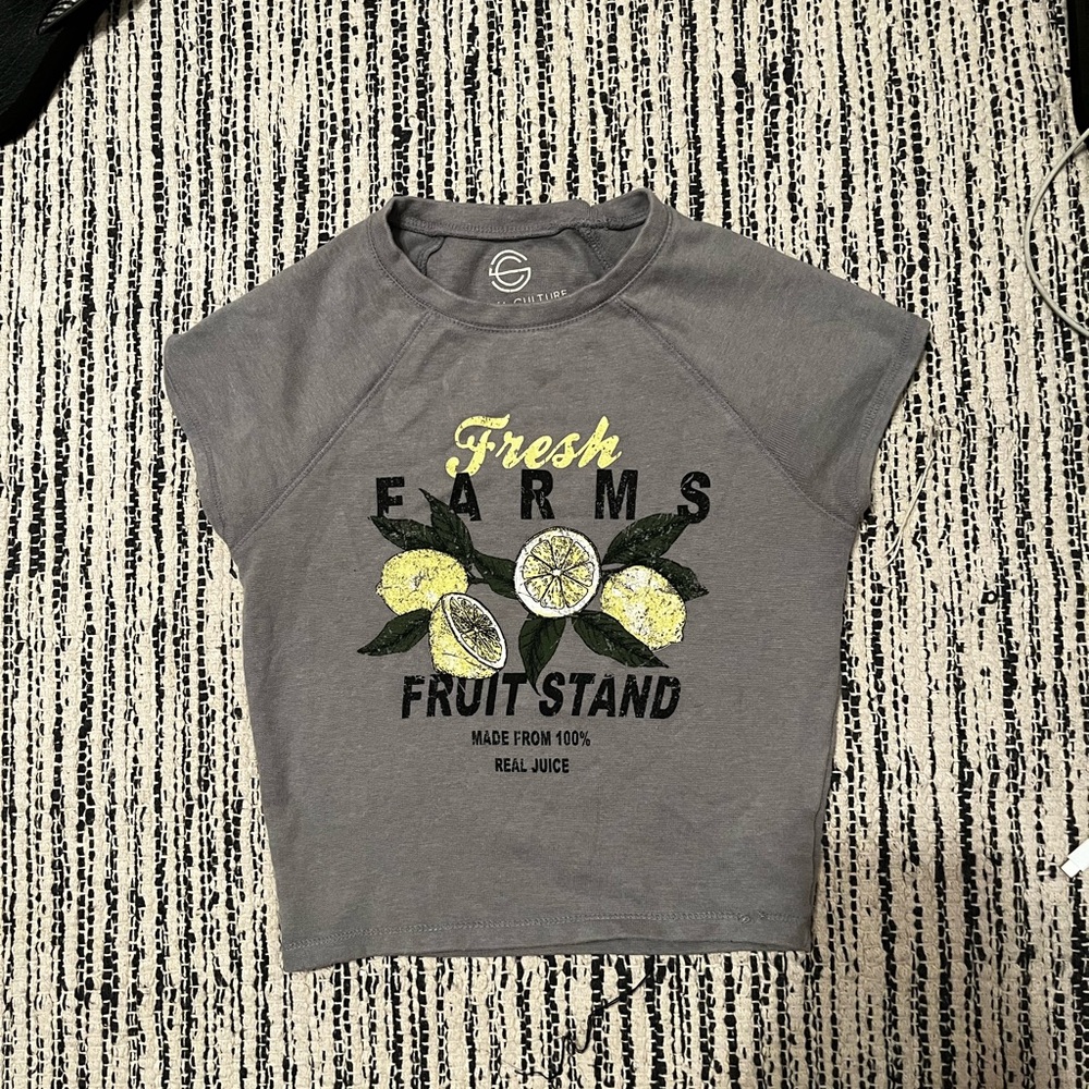 Gray Crop Top with Lemon Graphic Design